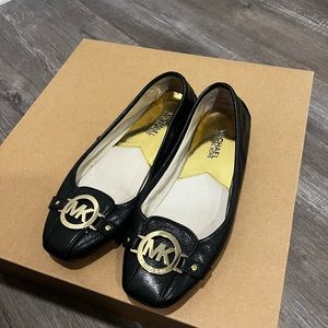 Michael Kors flats size 7